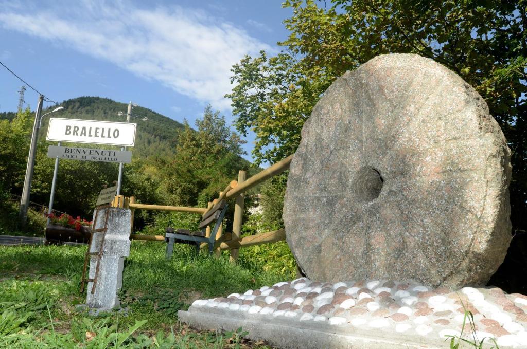 Albergo Ristorante Da Piercarlo Brallo Di Pregola Dış mekan fotoğraf